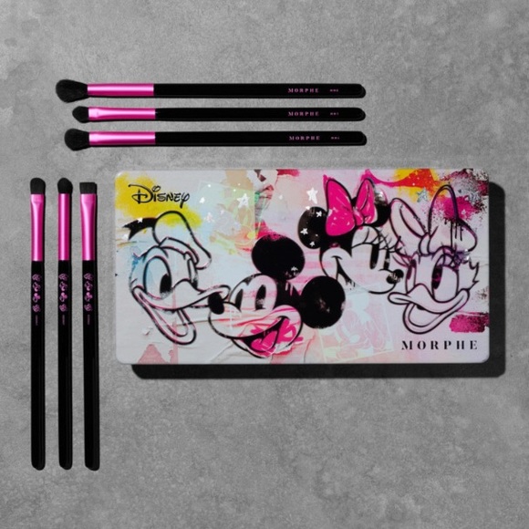 Morphe Other - 🎉HP 1/31🎊🆕MORPHE Mickey & Friends Truth Be Bold 6-Piece Synthetic Brush Set